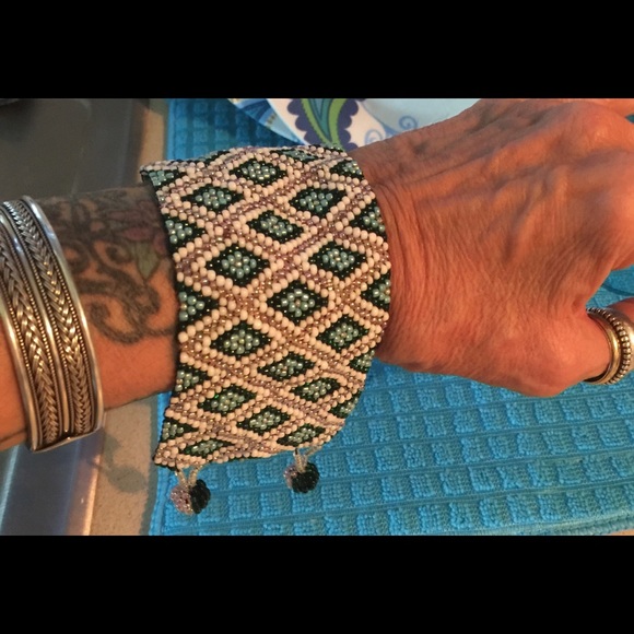 Jewelry - Vintage Beaded Bracelet